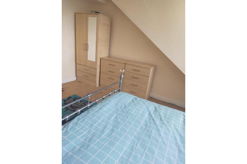 Paradise Apartment- Female Only - Oda