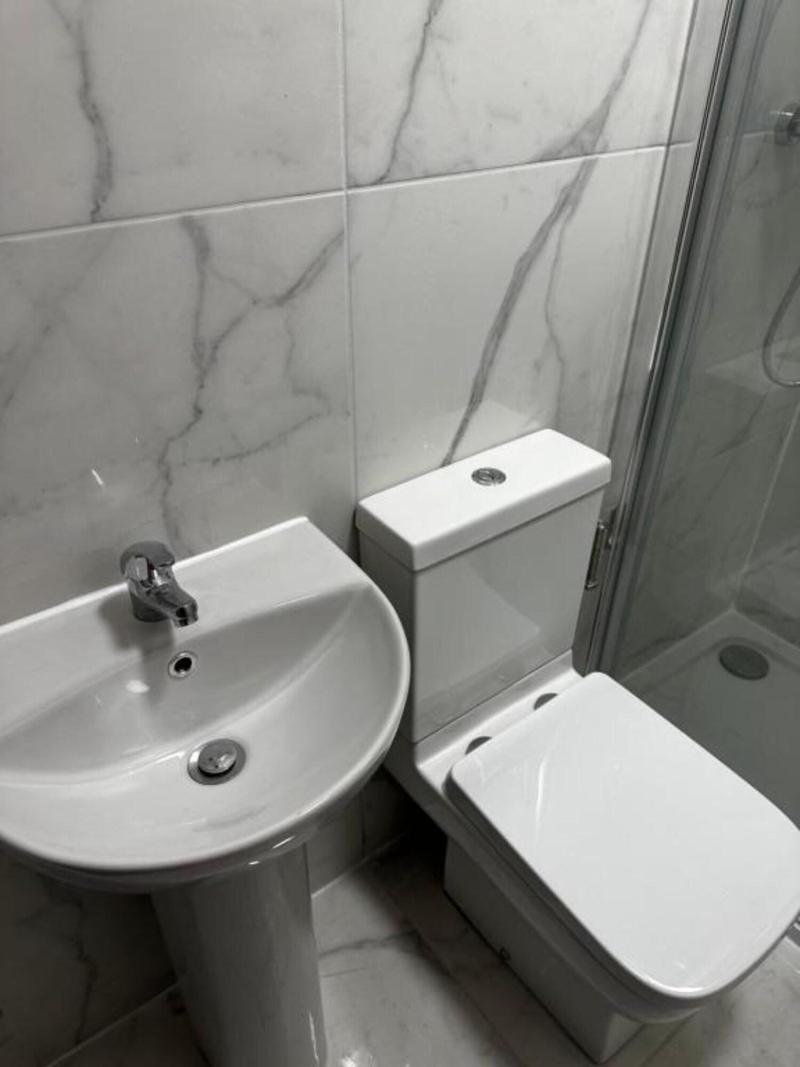 Cheetham Hill Guest House - Oda