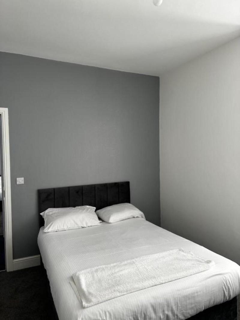 Cheetham Hill Guest House - Oda