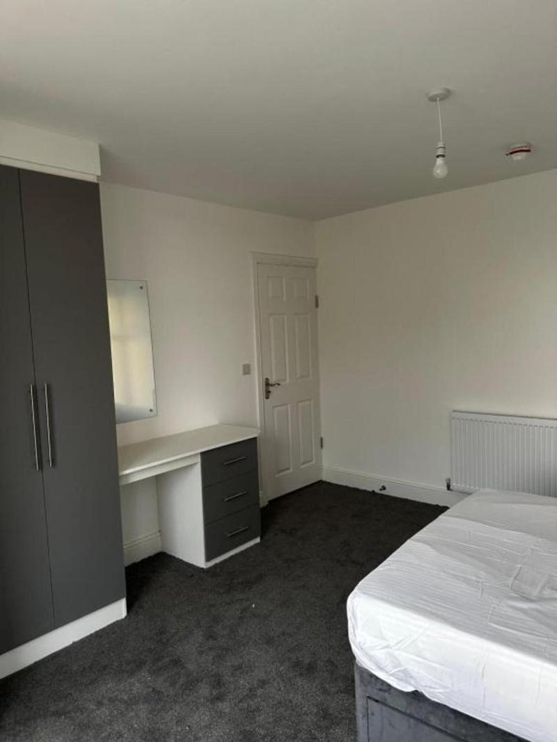 Cheetham Hill Guest House - Oda