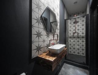 The Studio fotoÄŸrafÄ±