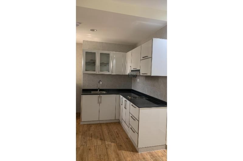 Oyo Townhouse 156 Rose Hotel Apartments - Oda