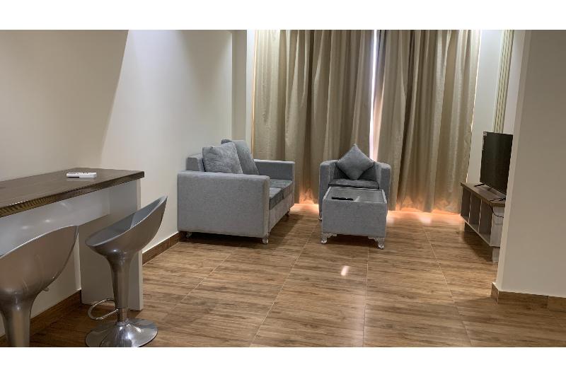 Oyo Townhouse 156 Rose Hotel Apartments - Oda