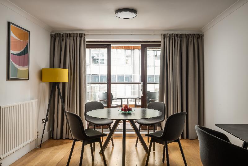 Monarch House Serviced Apartments - Oda