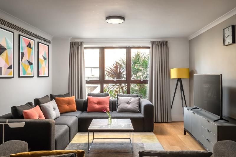Monarch House Serviced Apartments - Oda