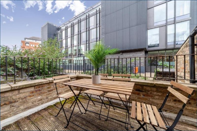 The Spitalfields Apartment - Lobi