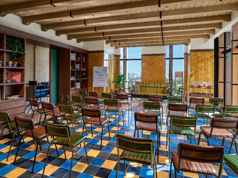 Ashta Residence - Toplantı