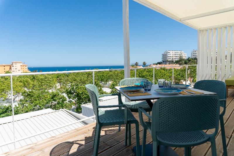 Costa Del Sol Glamping Village - Genel