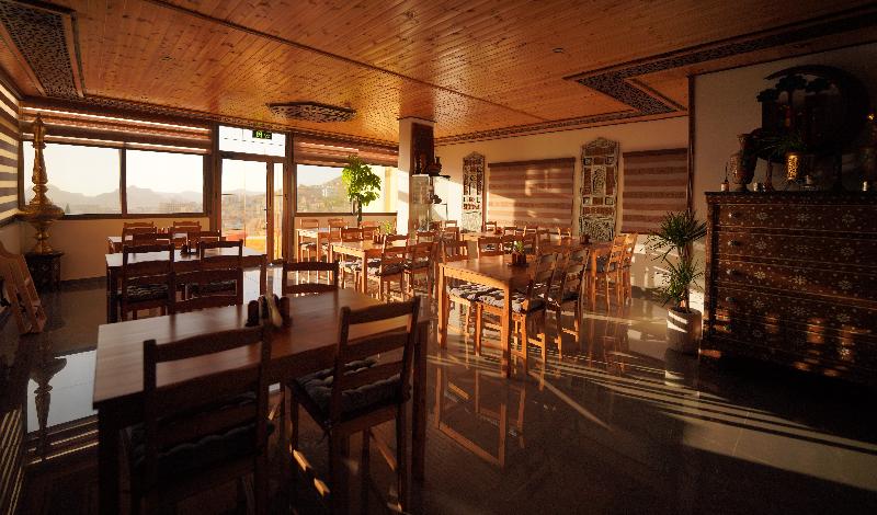 Petra Plaza Hotel - Restoran