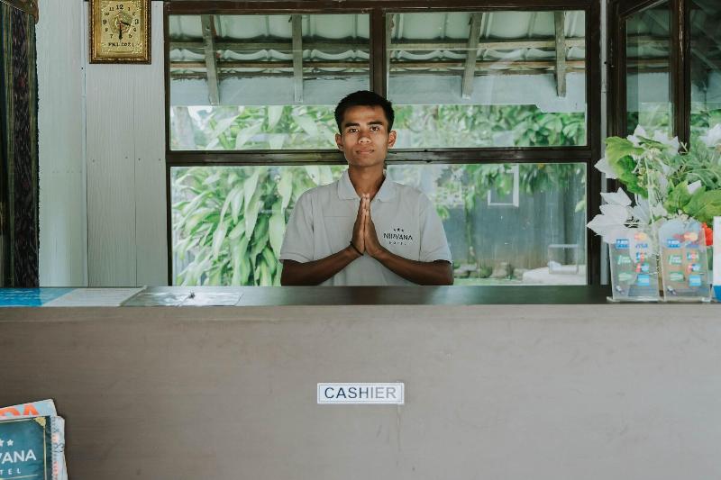 Nirvana Hotel Resort Tetebatu - Lobi