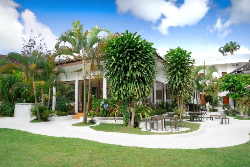 Nirvana Hotel Resort Tetebatu - Genel