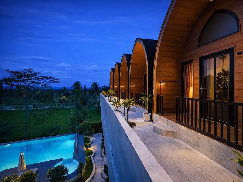 Nirvana Hotel Resort Tetebatu - Genel