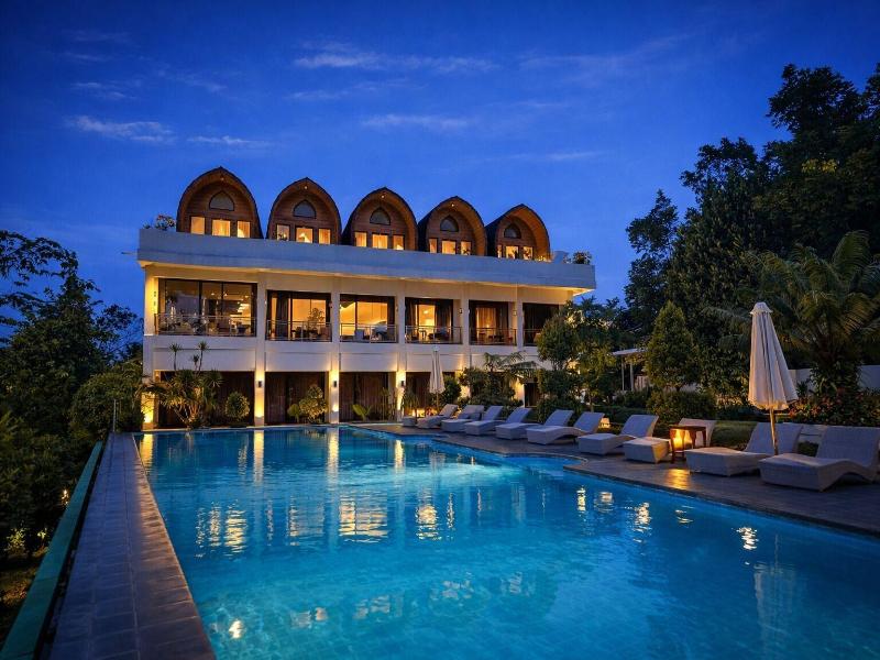 Nirvana Hotel Resort Tetebatu - Genel