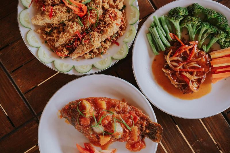 Nirvana Hotel Resort Tetebatu - Restoran