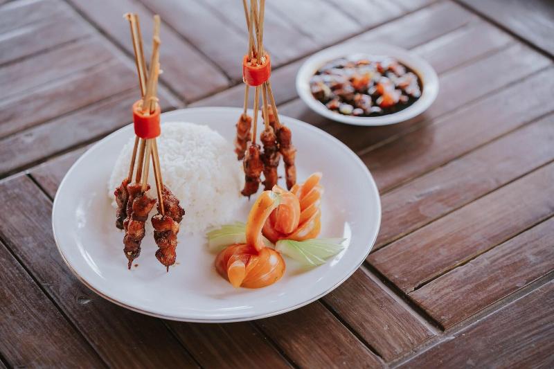 Nirvana Hotel Resort Tetebatu - Restoran