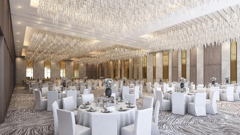 Embassy Suites by Hilton Dubai Business Bay - Toplantı