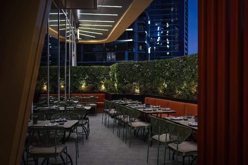 Embassy Suites by Hilton Dubai Business Bay - Restoran