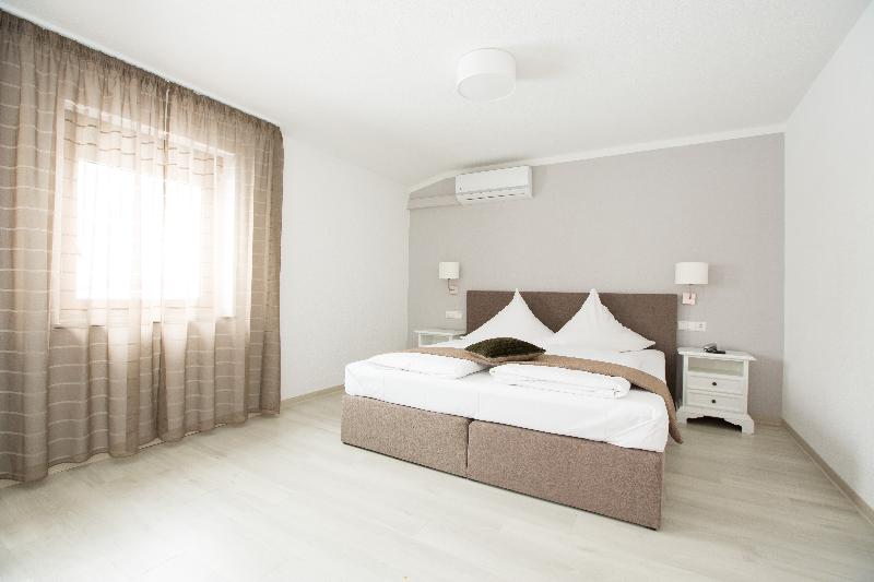 Boutique Hotel Goldhahn - Oda