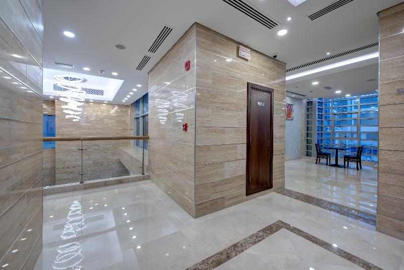 Center Hotel Sharjah - Bar