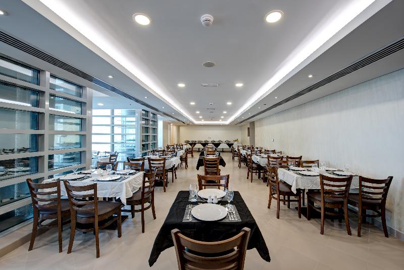 Center Hotel Sharjah - Restoran