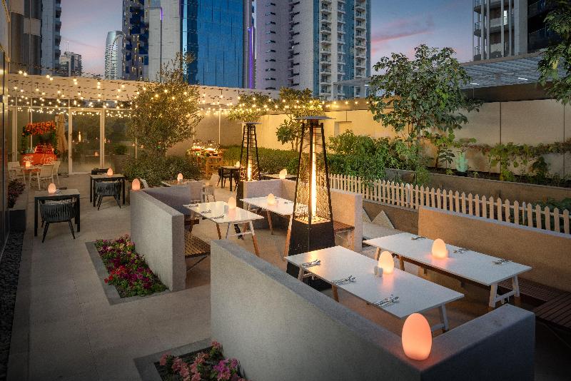 Staybridge Suites Dubai Business Bay - Restoran