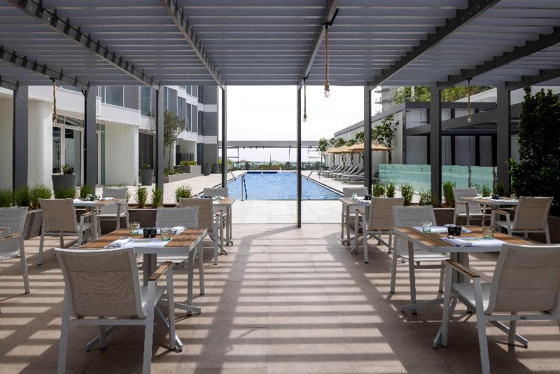 Staybridge Suites Dubai Business Bay - Restoran