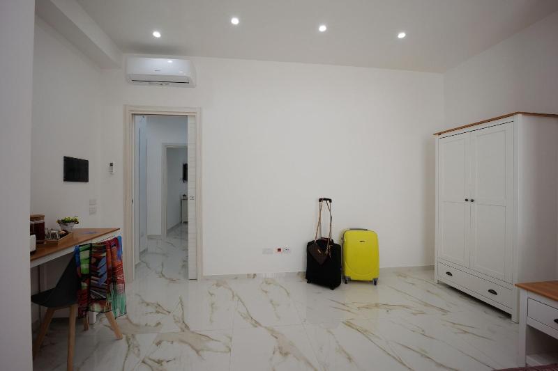 Reddimus Guest House - Oda