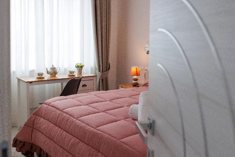 Reddimus Guest House - Oda