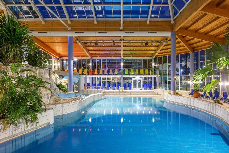 IFA Schöneck Hotel & Ferienpark - Havuz