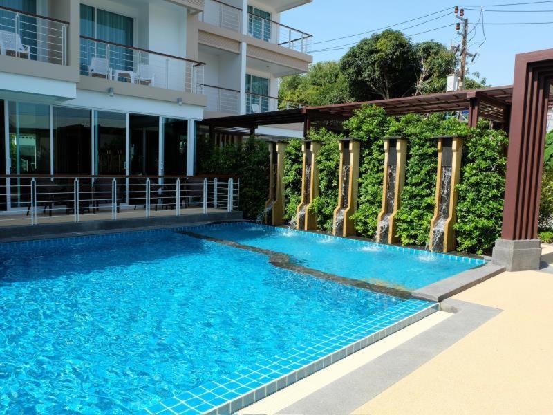 Phuket Seaview Resotel - Havuz