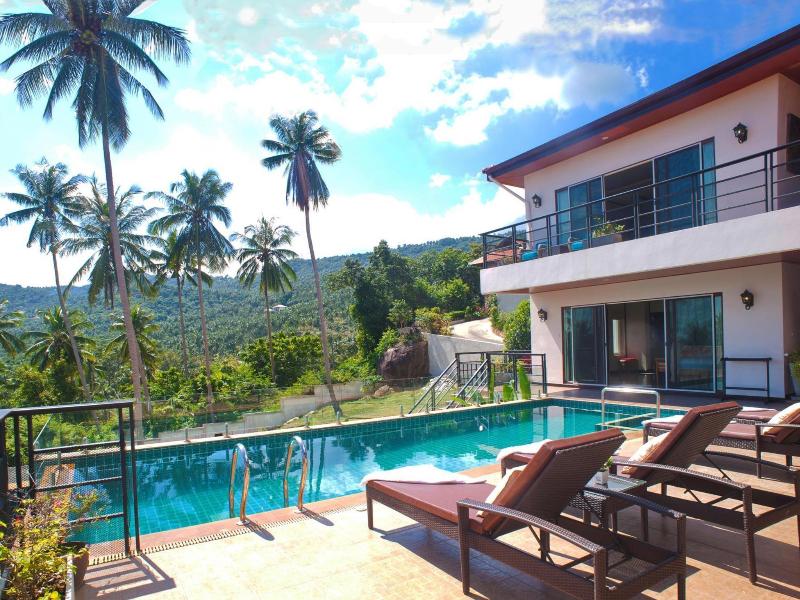 Sunrise Seaview Villa - Havuz