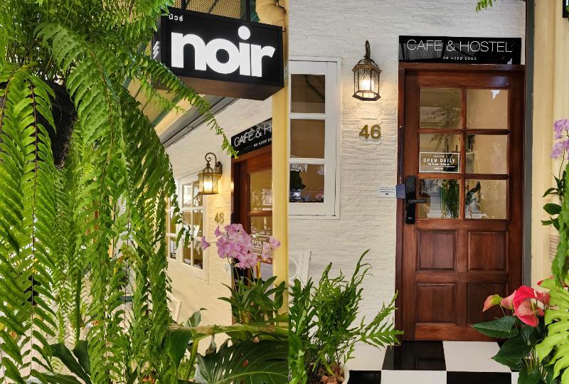 Noir Cafe And Hostel Chinatown - Oda