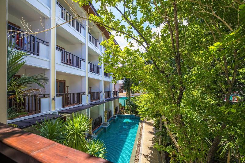 Phuket Meet Holiday Hotel - Teras
