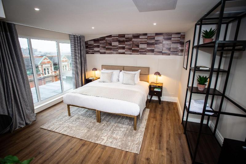 The Gresham Aparthotel - Oda