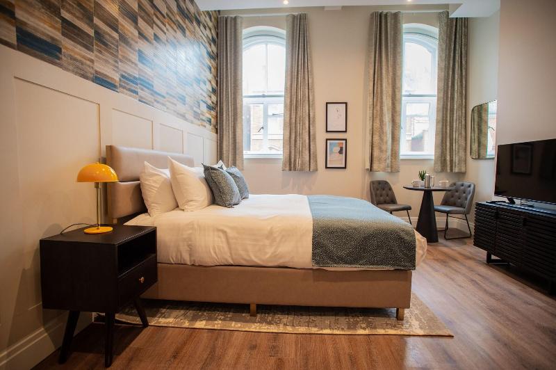 The Gresham Aparthotel - Oda