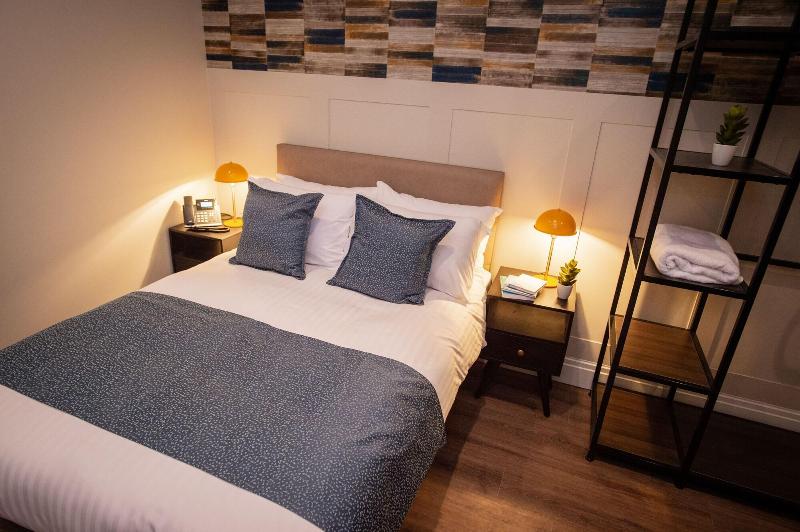 The Gresham Aparthotel - Oda