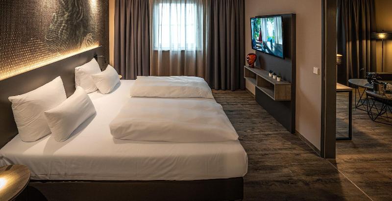 Loginn Hotel Stuttgart Zuffenhausen - Genel