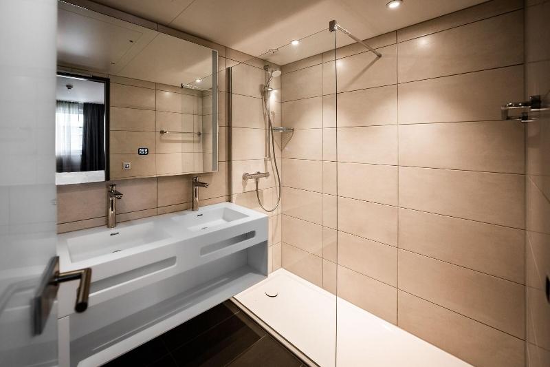 Loginn Hotel Stuttgart Zuffenhausen - Oda
