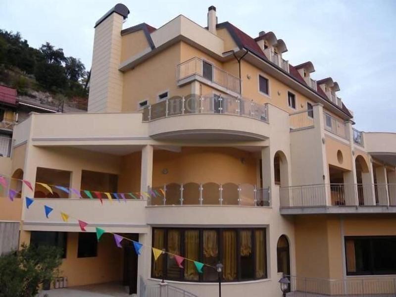 Hotel Sette E Mezzo - Genel