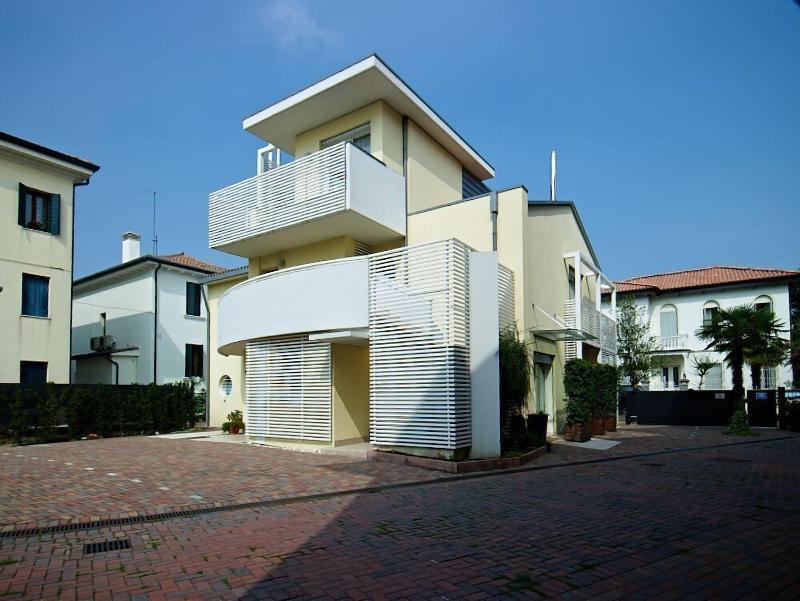 Palazzo Brando - Genel