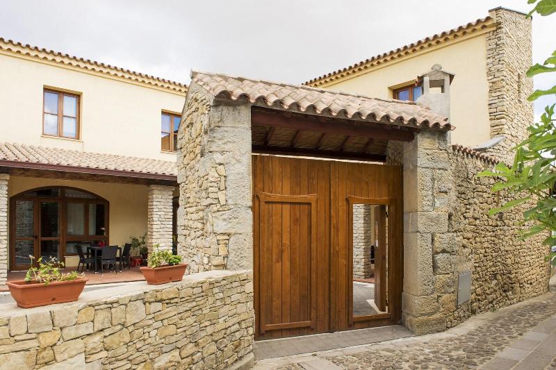 Albergo Diffuso Il Mandorlo - Genel