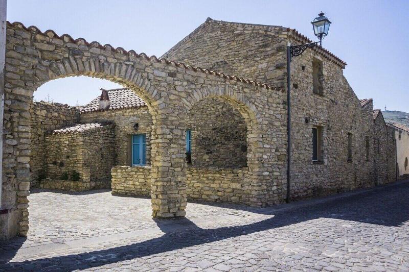 Albergo Diffuso Il Mandorlo - Genel