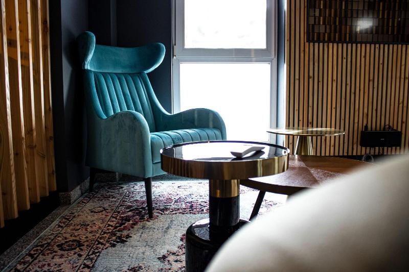 Nikii City Hotel - Lobi