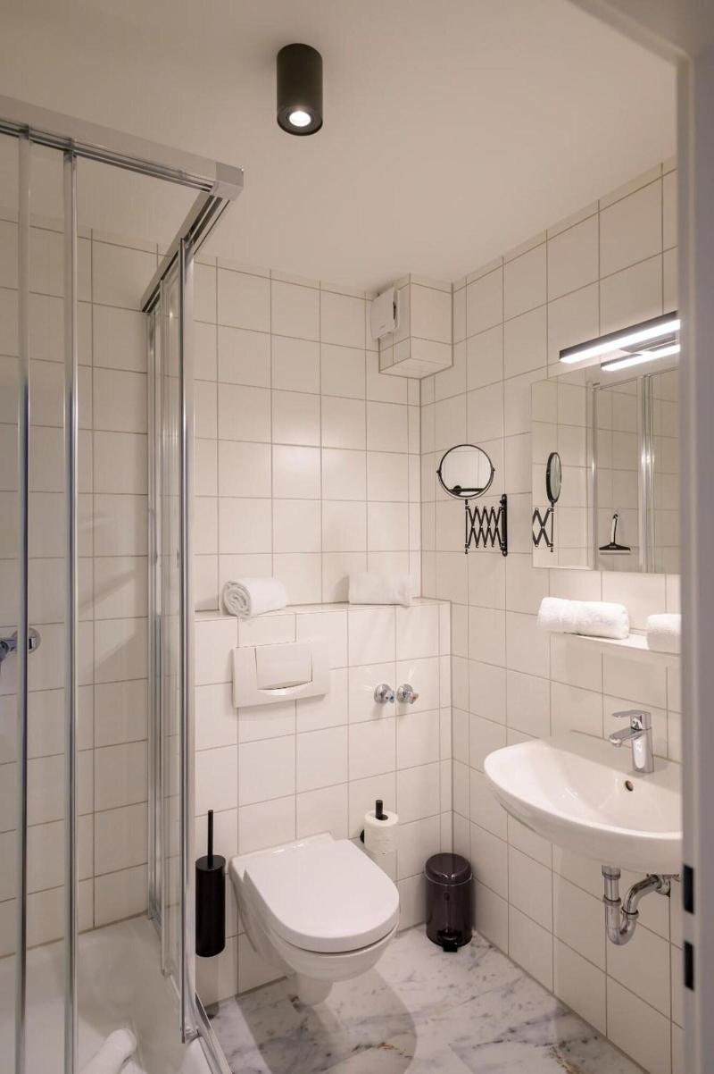 Nikii City Hotel - Oda