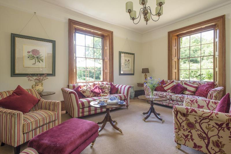 Sissinghurst Castle Farmhouse - Lobi