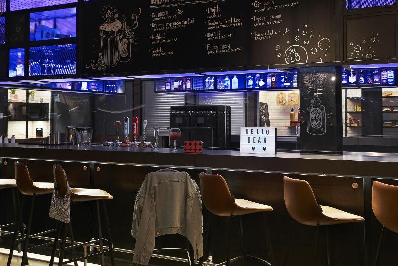 Moxy Edinburgh Fountainbridge - Bar