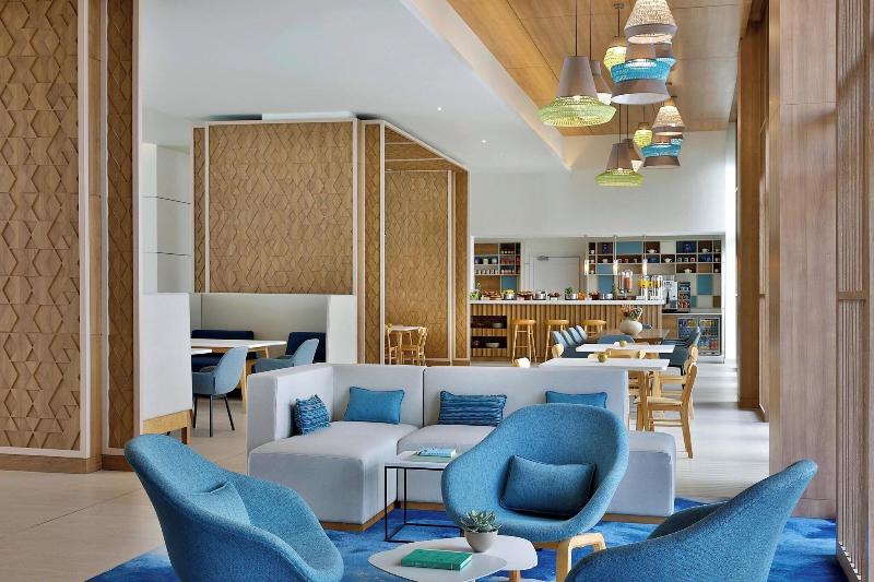 Element Dubai Airport - Lobi