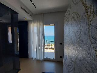 B B Le Suites Di Costanza fotoÄŸrafÄ±