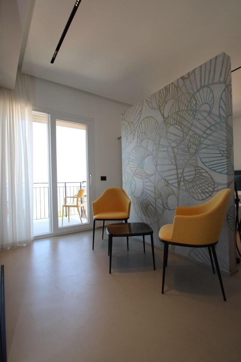 B B Le Suites Di Costanza - Oda