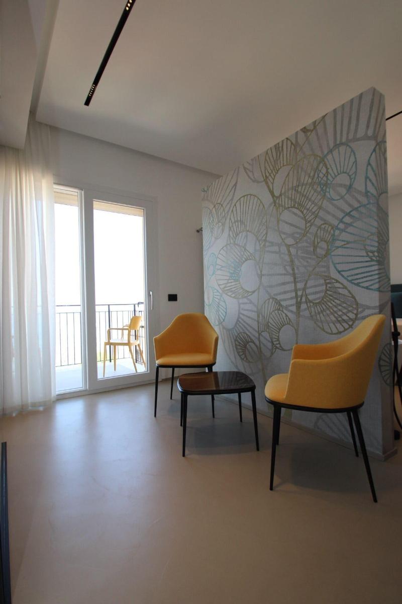 B B Le Suites Di Costanza - Oda
